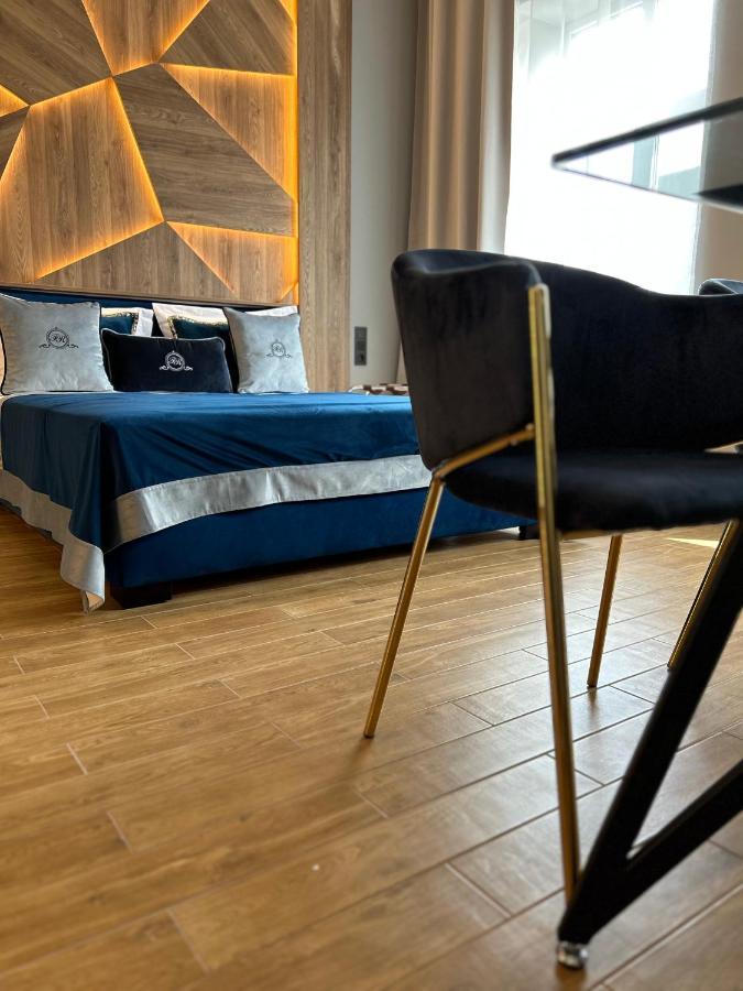 Central Family Boutique Apartments 2 Lwów Zewnętrze zdjęcie