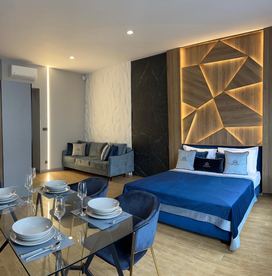 Central Family Boutique Apartments 2 Lwów Zewnętrze zdjęcie