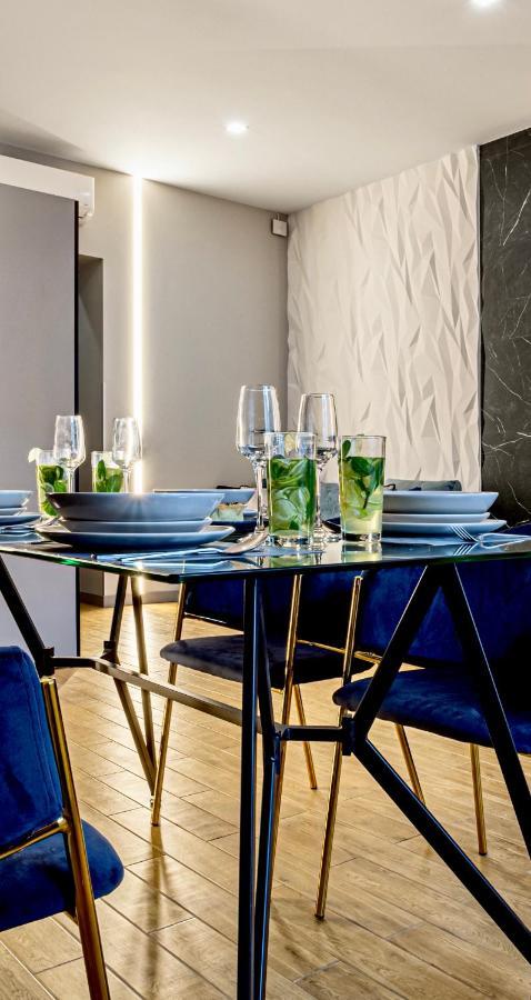 Central Family Boutique Apartments 2 Lwów Zewnętrze zdjęcie