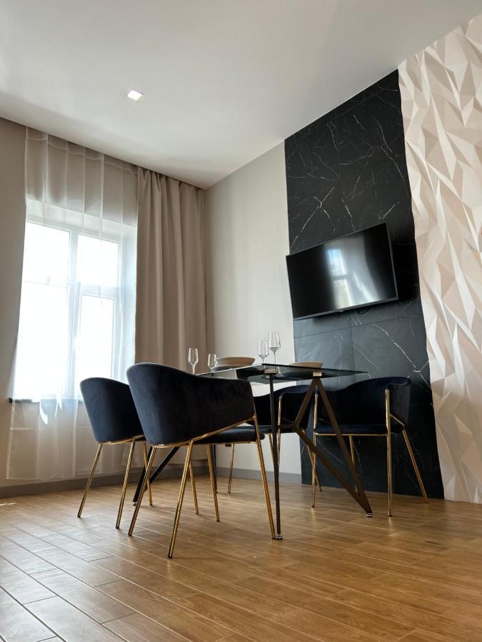 Central Family Boutique Apartments 2 Lwów Zewnętrze zdjęcie