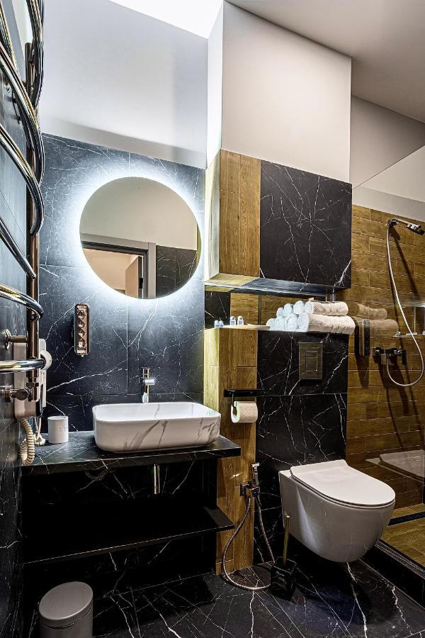 Central Family Boutique Apartments 2 Lwów Zewnętrze zdjęcie