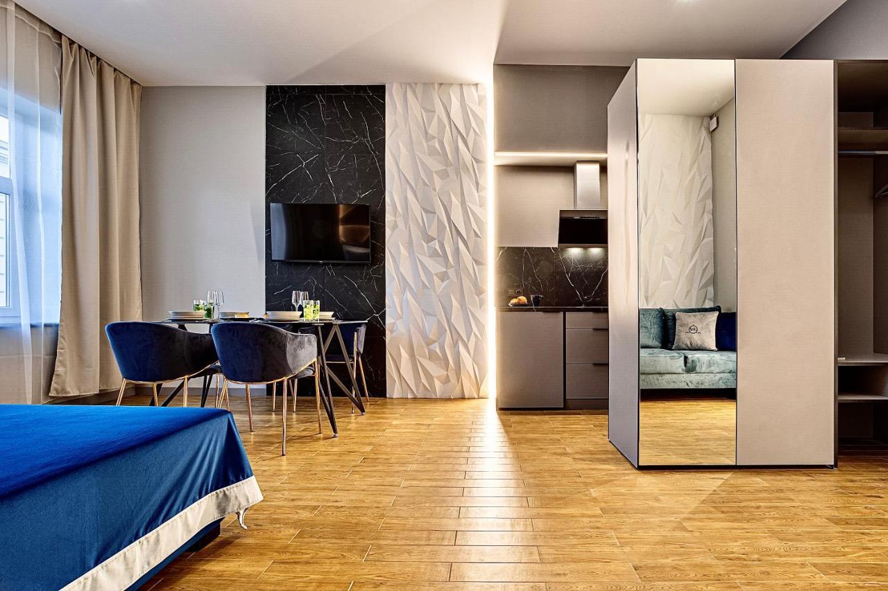Central Family Boutique Apartments 2 Lwów Zewnętrze zdjęcie