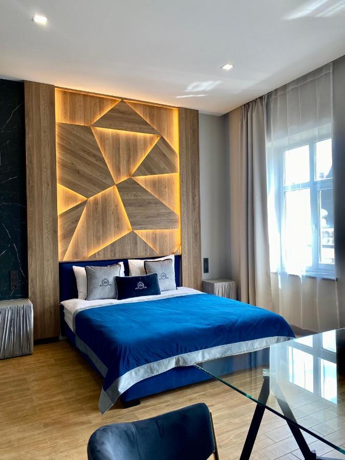 Central Family Boutique Apartments 2 Lwów Zewnętrze zdjęcie